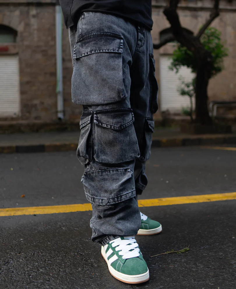 Carbon Black Baggy Fit Cargo Pockets Denim Jeans - Image 3