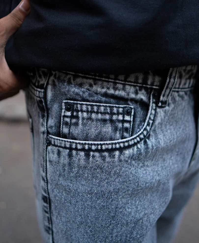 Grey Denim Baggy Fit Jeans - Image 5