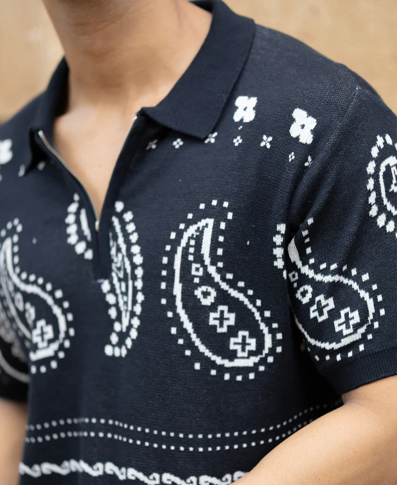 Navy Paisley Jacquard Knit T-Shirt - Image 4
