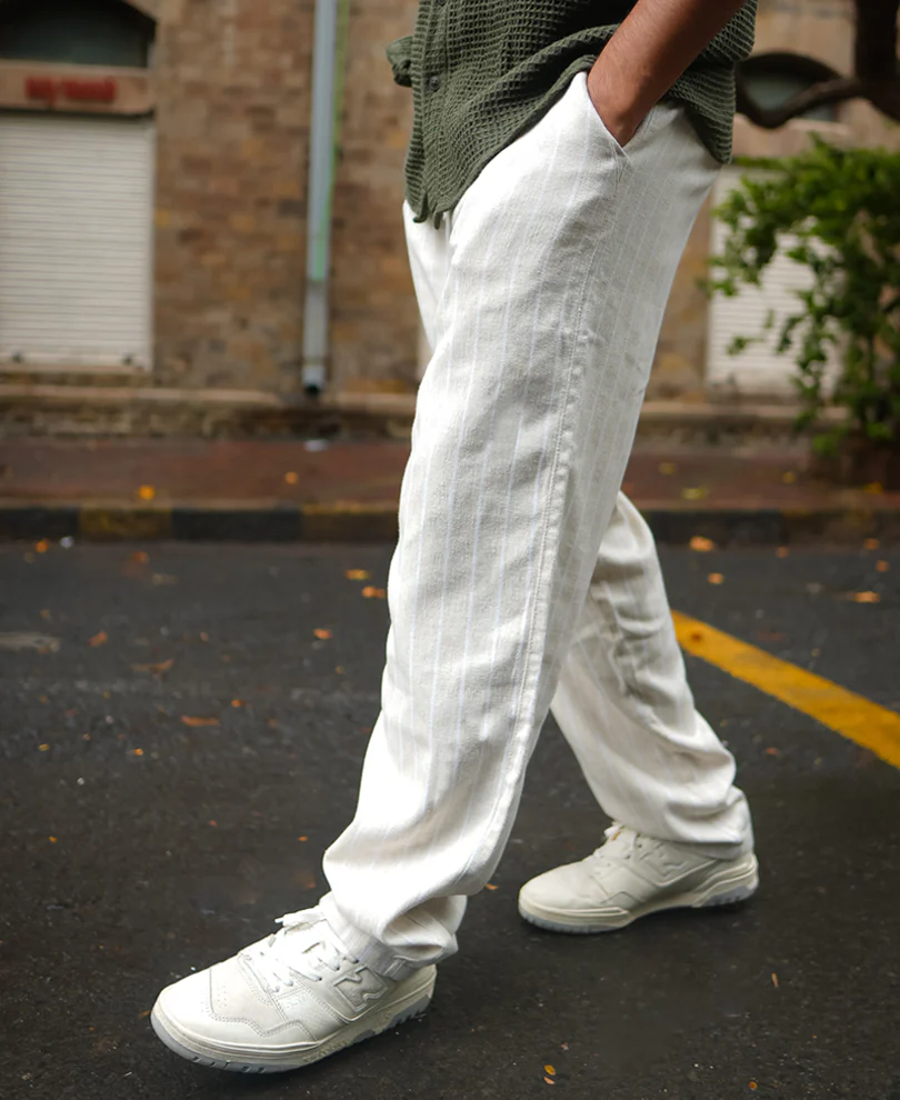 Off White and Beige Baggy Fit Pant - Image 2