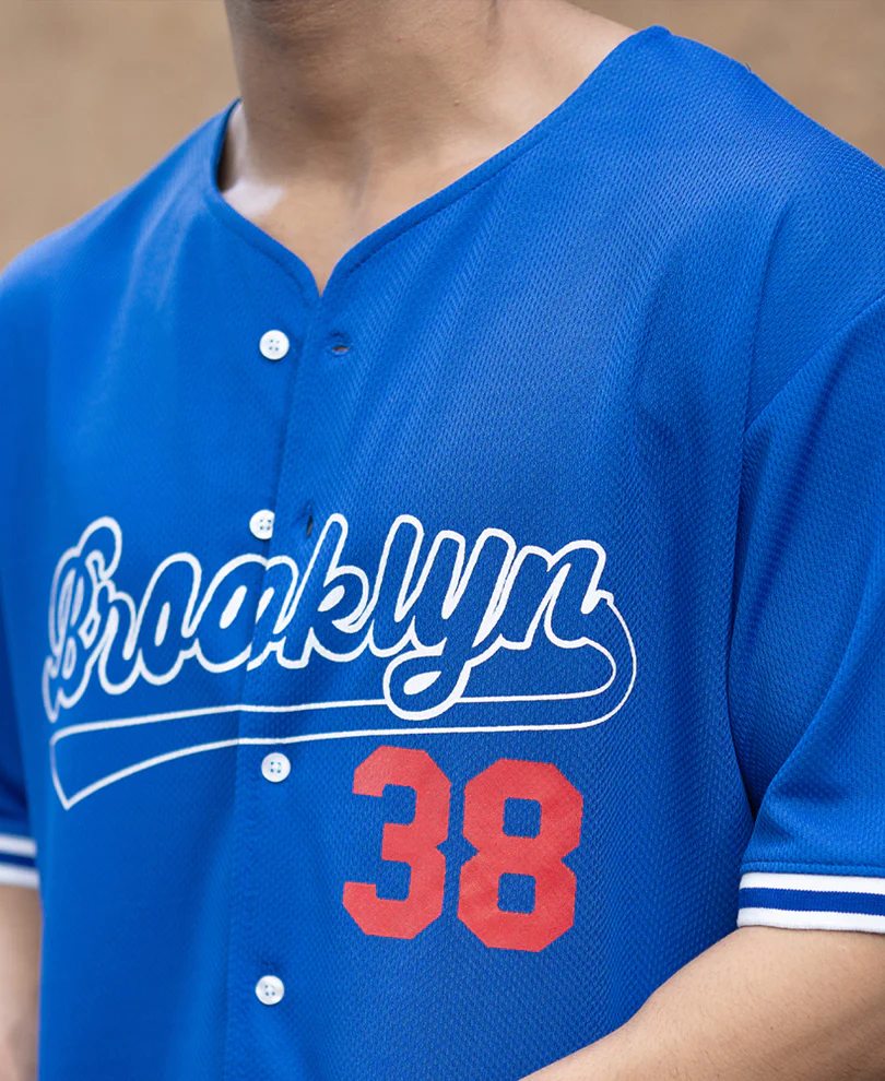 Royal Mesh Texture Printed T-Shirt - Image 3