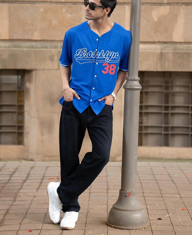 Royal Mesh Texture Printed T-Shirt - Image 6