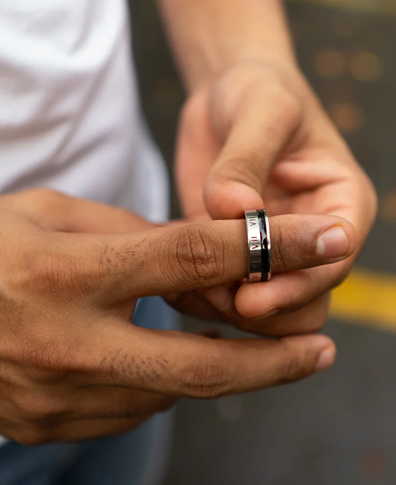 Sliver Roman Designâ Ring - Image 3