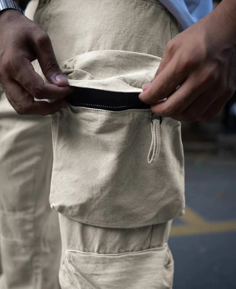 Stone Baggy Fit Denim Cargo Jeans - Image 4