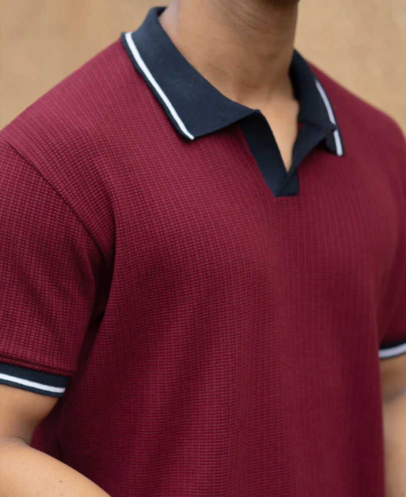Wine Contrast Collar T-Shirt - Image 3